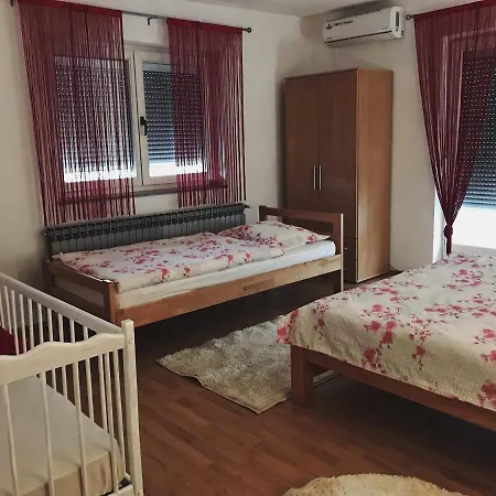 Lavanda Apartman *
